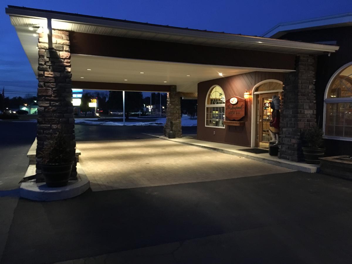 Landmark Motor Inn グレンズフォールズ エクステリア 写真