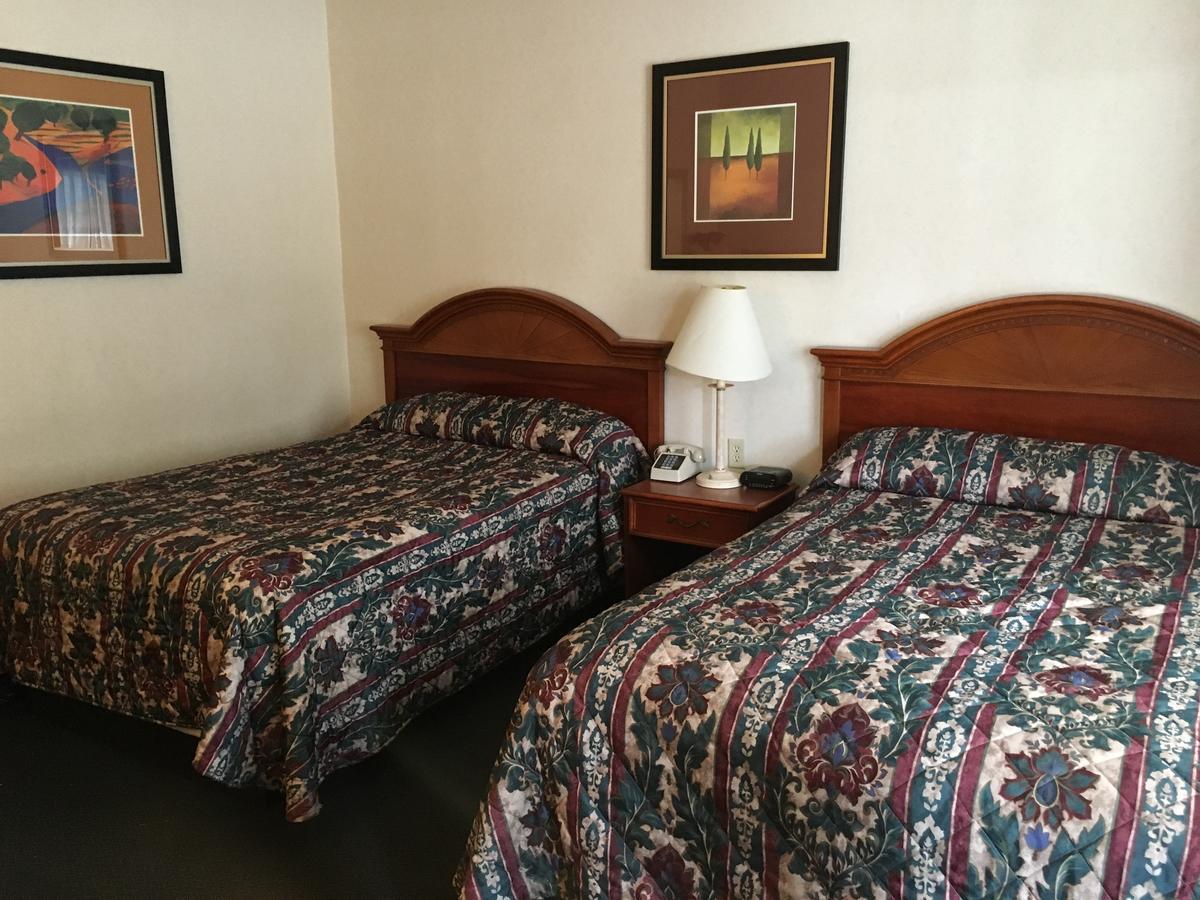 Landmark Motor Inn グレンズフォールズ エクステリア 写真