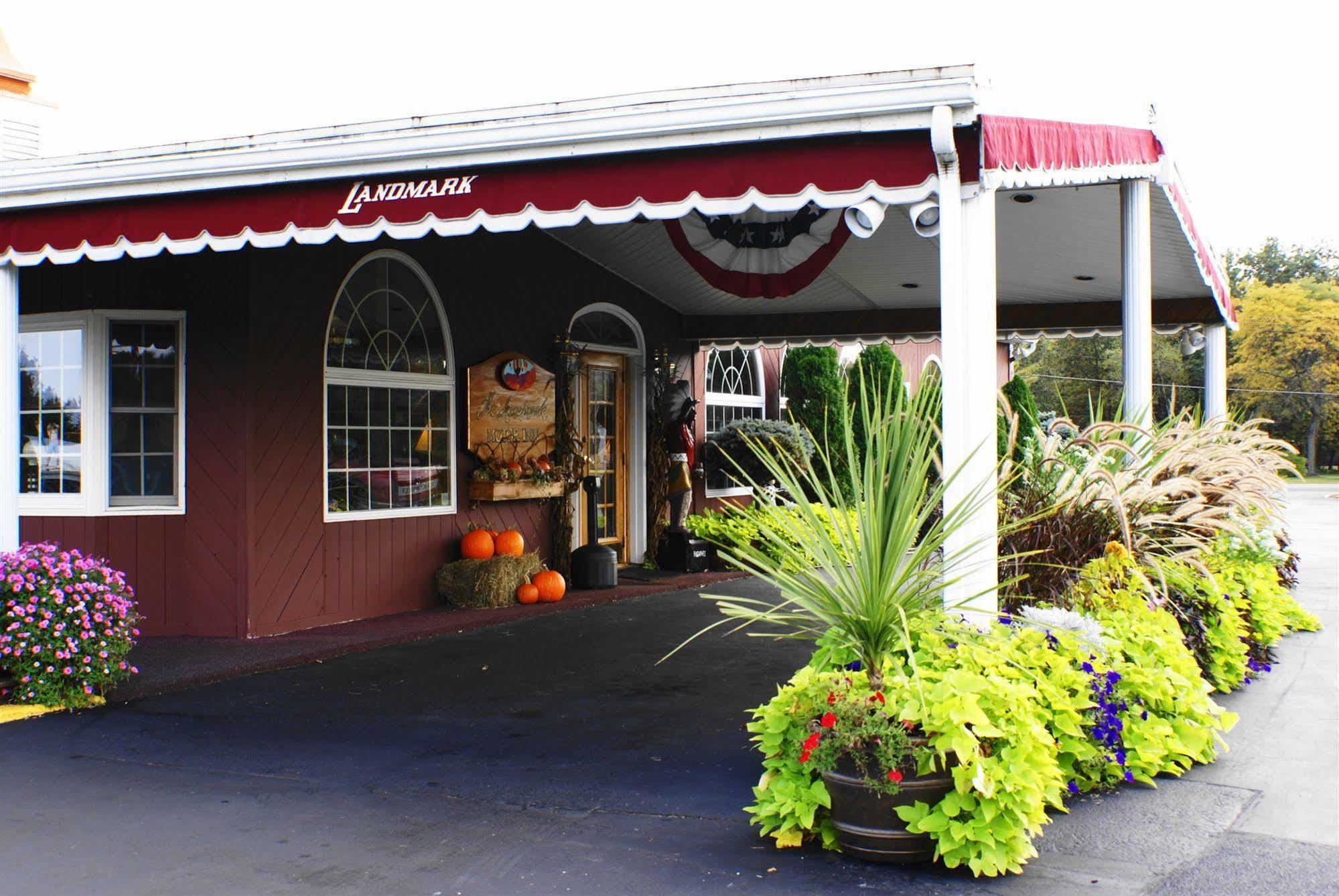 Landmark Motor Inn グレンズフォールズ エクステリア 写真